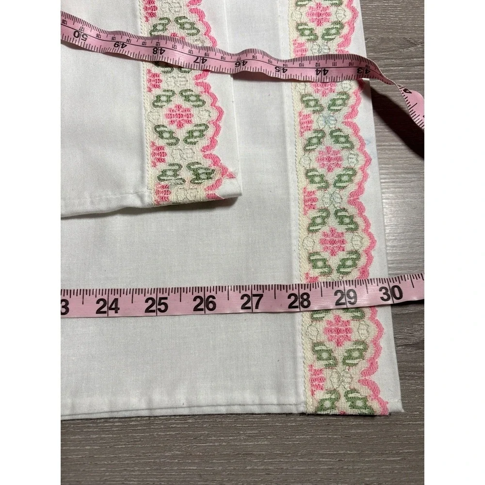 Vintage JCPenney Muslin Pillowcase Set Floral Lace Trim 2pc Cottagecore Standard